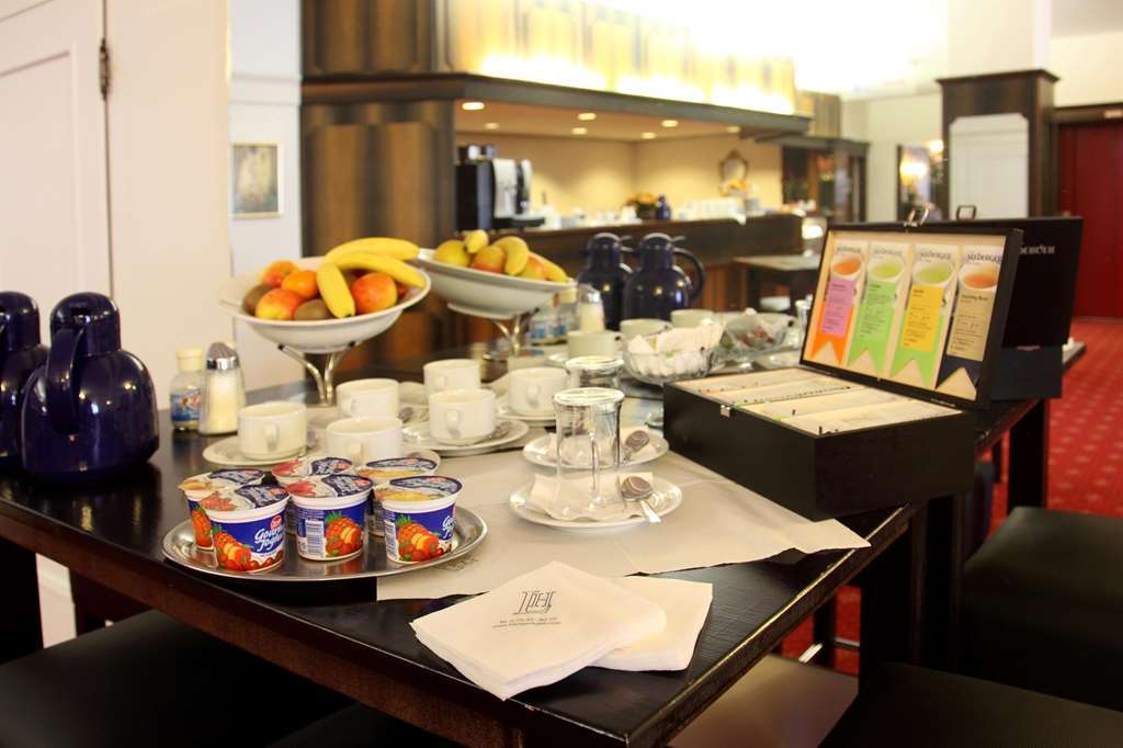 Lobinger Hotel Weisses Ross Лангенау Интерьер фото