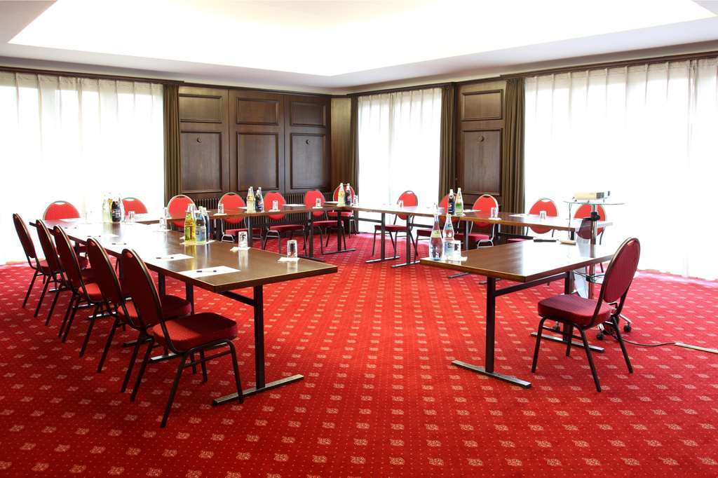 Lobinger Hotel Weisses Ross Лангенау Удобства фото